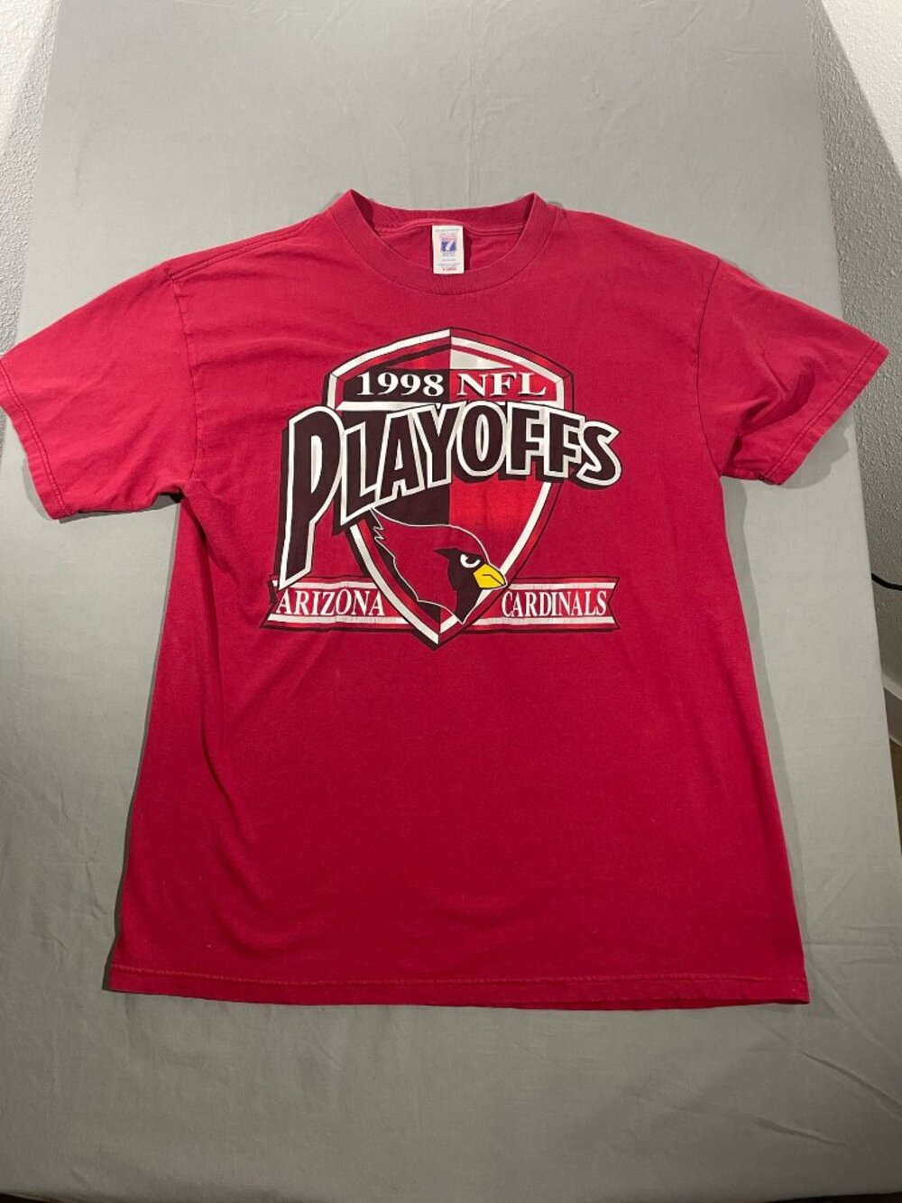 Vintage 1998 NFL Playoffs Arizona Cardinals Graphic T-Shirt Red